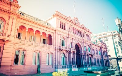 Bolsa de Argentina aumenta por reacomodamiento de carteras en inicio de mes, escasez de negocios