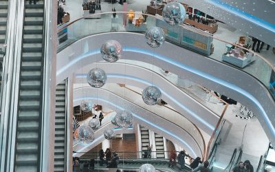 Demanda y compras por temporada navideña beneficia a negocios de la Florida