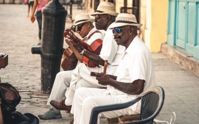 Arte, comida y Bacardí: Miami celebra otra vez los Viernes Culturales de la Calle Ocho
