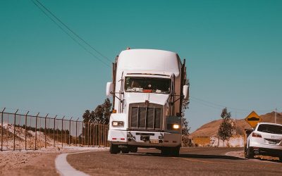 Se necesitan  80,000 camioneros en Estados Unidos