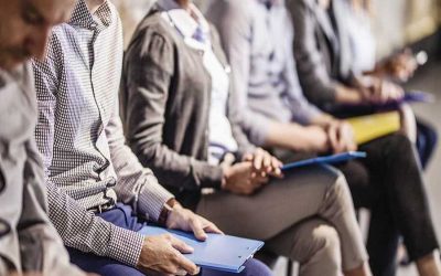 Bajan pedidos de ayuda por desempleo en Estados Unidos