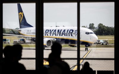 ¿El fin de los vuelos baratos?: las aerolíneas europeas aumentaron un 30% los billetes este verano