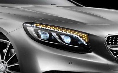 El peligro de la tecnología en los vehículos: Hackers acceden a través de los faros