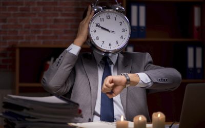 Chile aprueba la jornada laboral de 40 horas semanales: ¿cuánto se trabaja en América Latina? (y qué pasa en el resto del mundo)