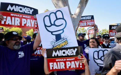 Los trabajadores de Disney que se ven obligados a vivir en autos o moteles en «el lugar más feliz del mundo»