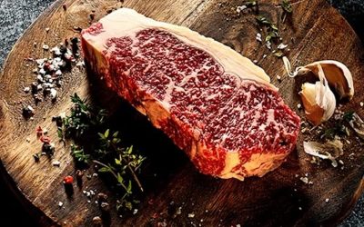 El bistec de Nueva York se vende a US$135 la libra en el Hyun Premium Butcher Shop