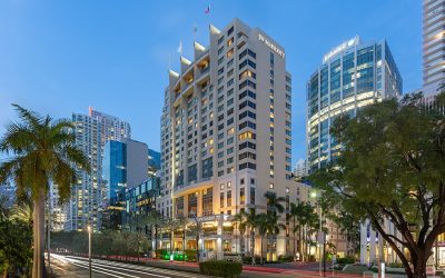 Descubre el Renovado JW Marriott Miami: Te Espera una Experiencia Refinada