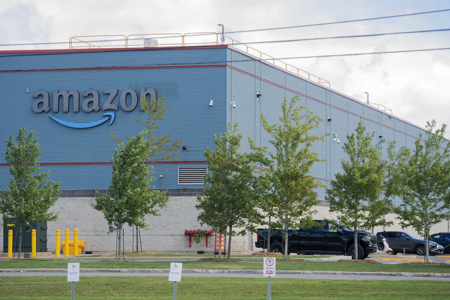 Amazon cerrará todos sus almacenes en Quebec y eliminará 1.900 puestos de trabajo