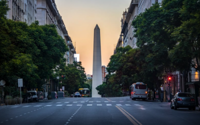 Argentina liderará el crecimiento económico regional en 2025, mientras Chile queda rezagado