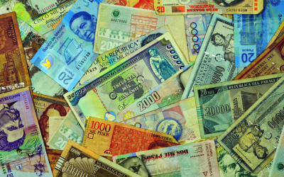 Monedas de América Latina se fortalecen frente al dólar en el primer semestre de 2025