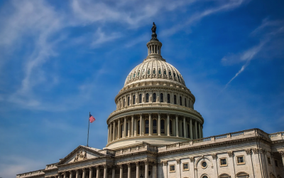 El Senado de EE. UU. aprueba ajustadamente la ley fiscal impulsada por Trump